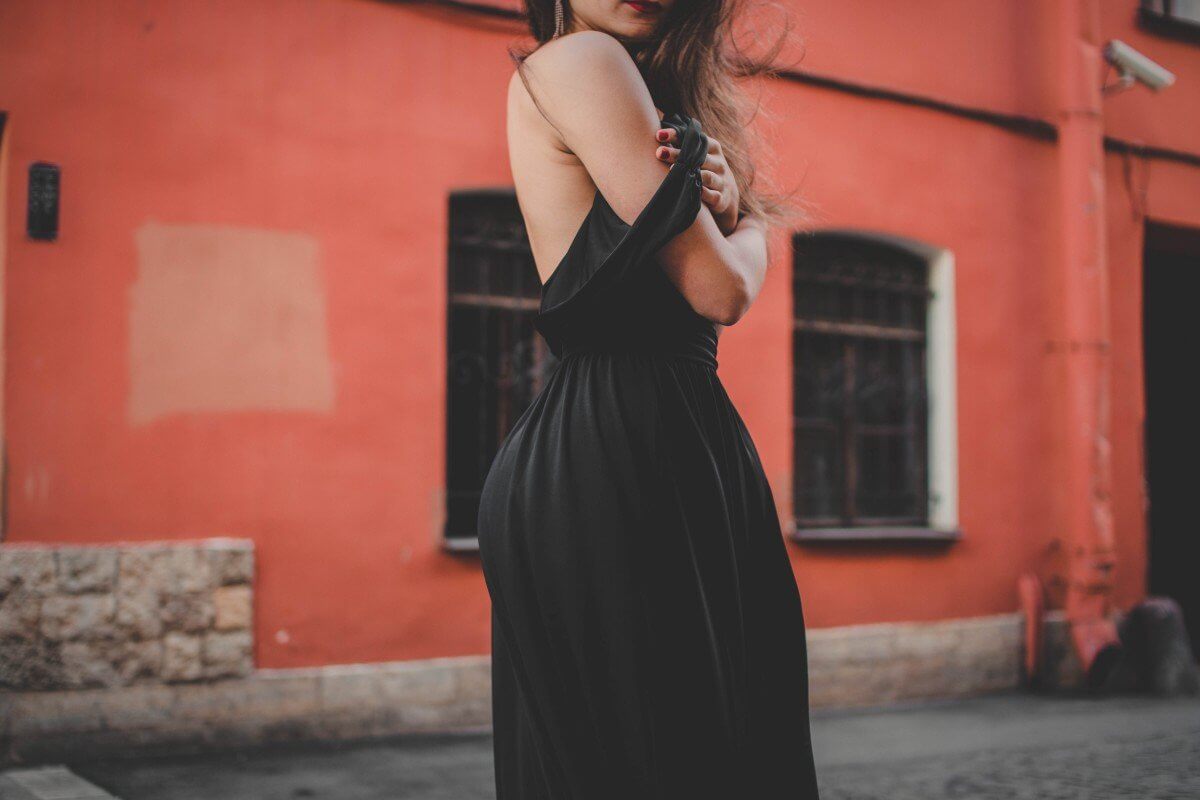 little black travel dress