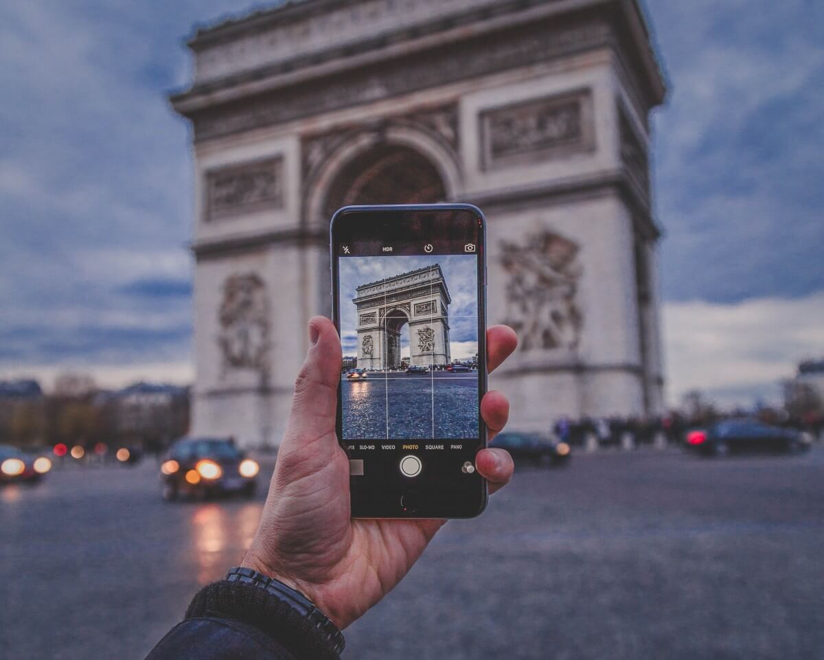 solo travel photography iphone
