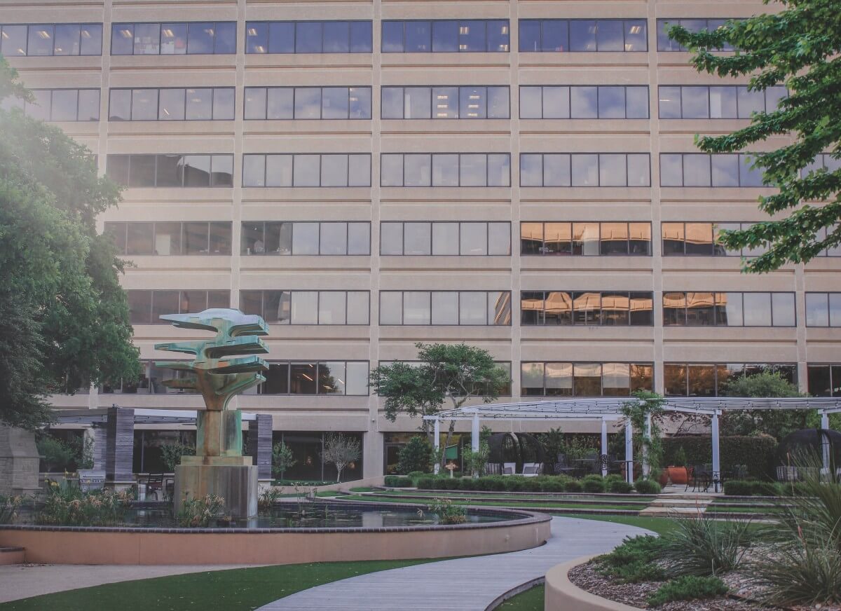 Office buildings near rooftop in Las Colinas with abstract art