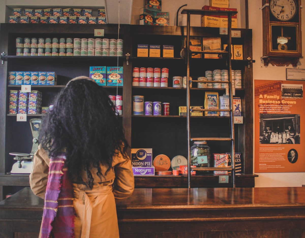 Anshula standing in front of Buffet Grocery Store in Omaha
