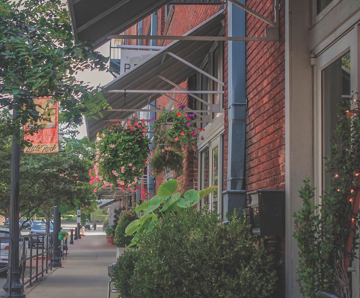 gorgeous street for shopping, one of the most popular things to do in Little Rock