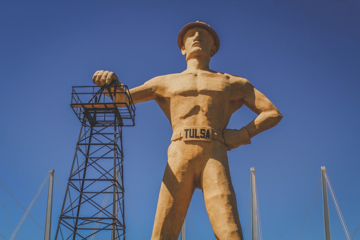 Things to do in Tulsa : photo of the Golden Driller statue