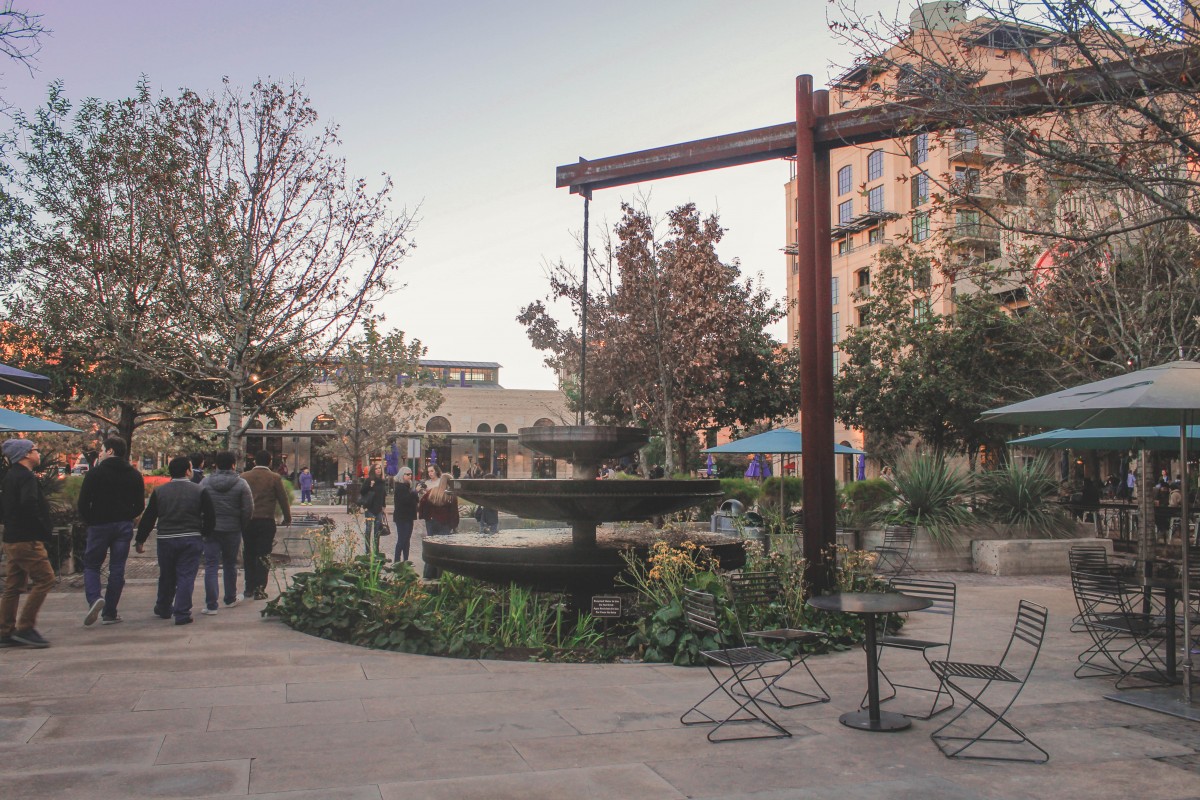 Pearl District San Antonio - fountain