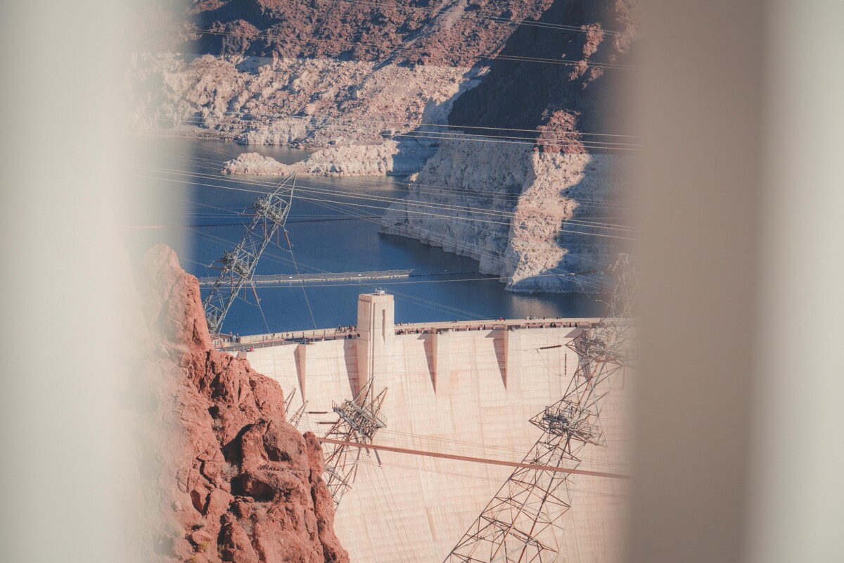 is visiting the hoover dam worth it? view from the hoover dam between rails