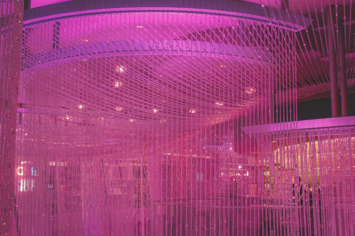 hotels on the strip in Vegas: Cosmopolitan in Vegas interior
