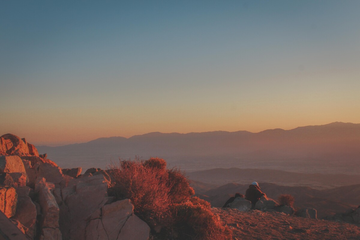 Keys View: people sitting up looking down at Coachella Valley