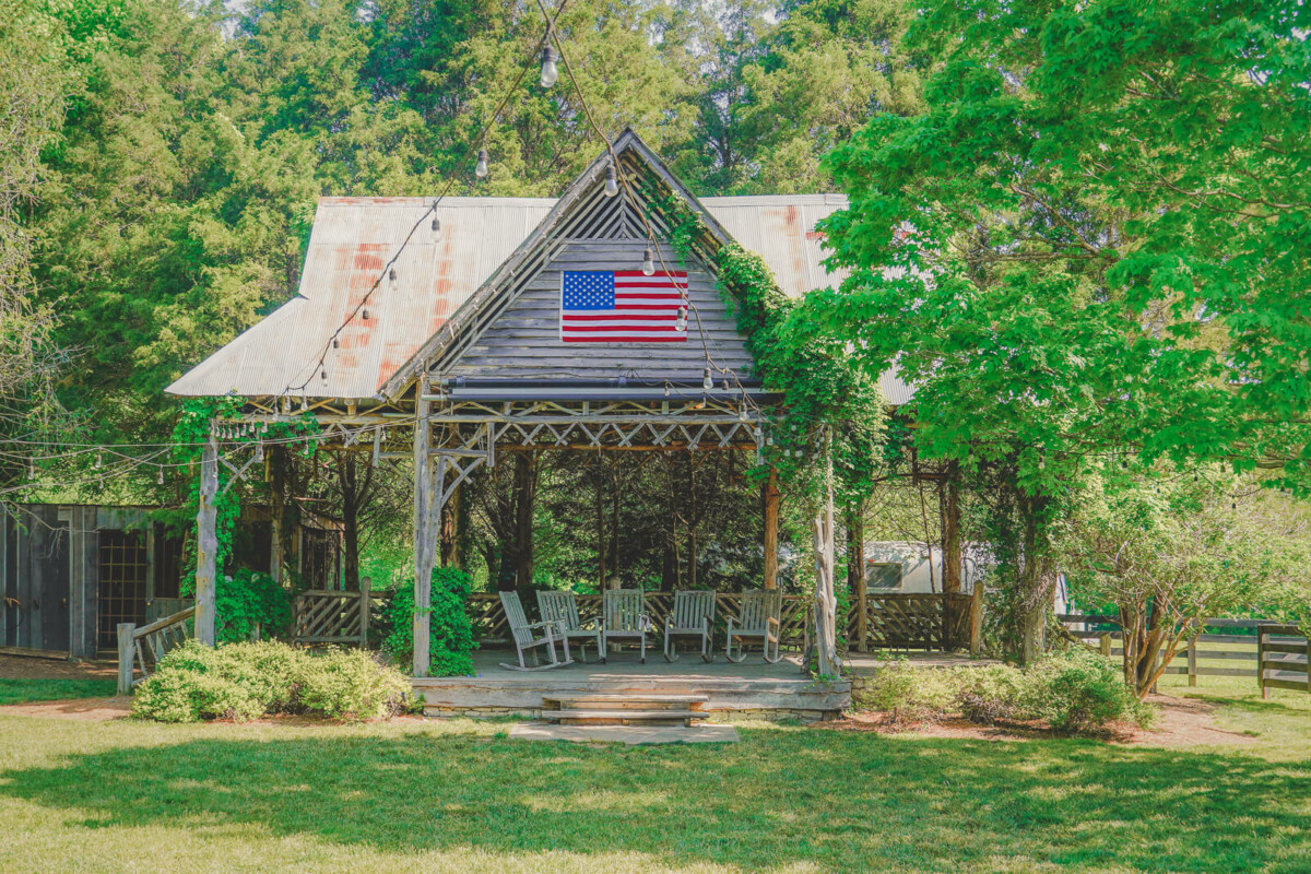 cottagecore towns: Leiper's Fork, Tennessee