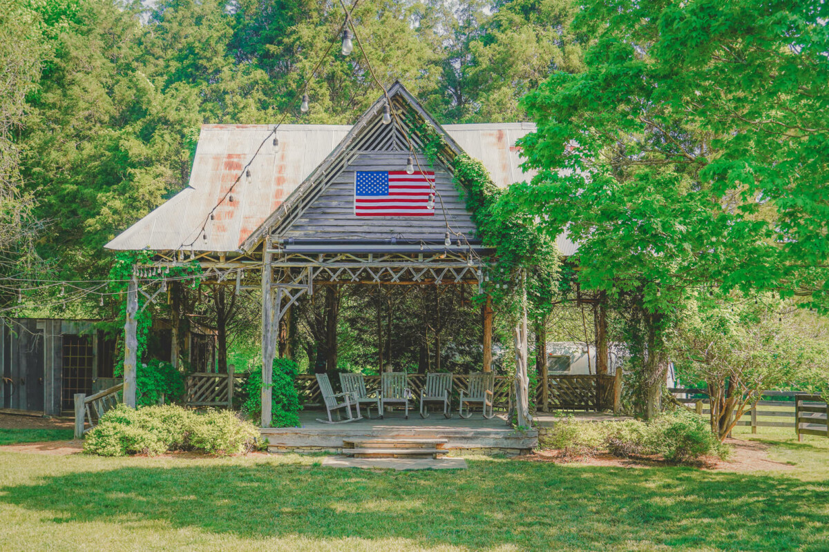 cottagecore towns: Leiper's Fork, Tennessee