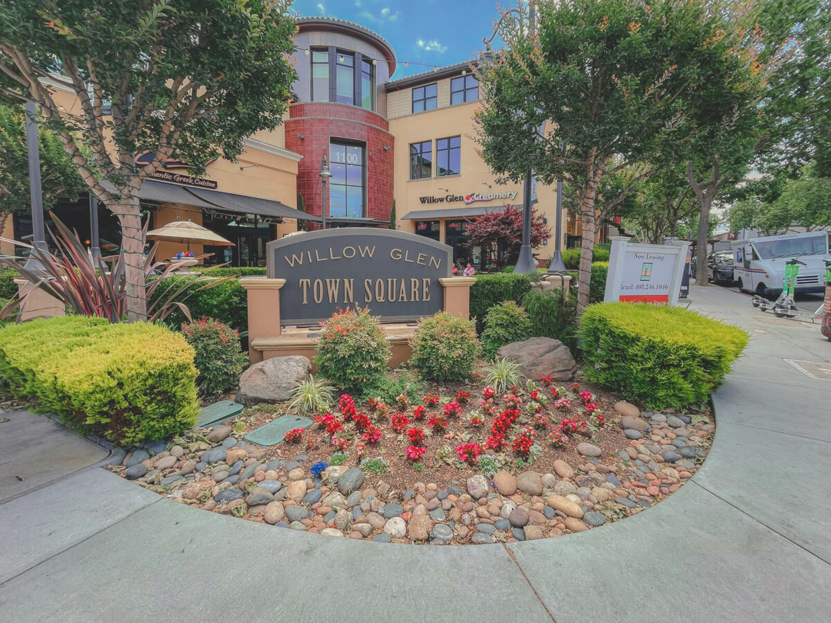 Willow Glen San Jose Town Square with Willow Glen Creamery in the background