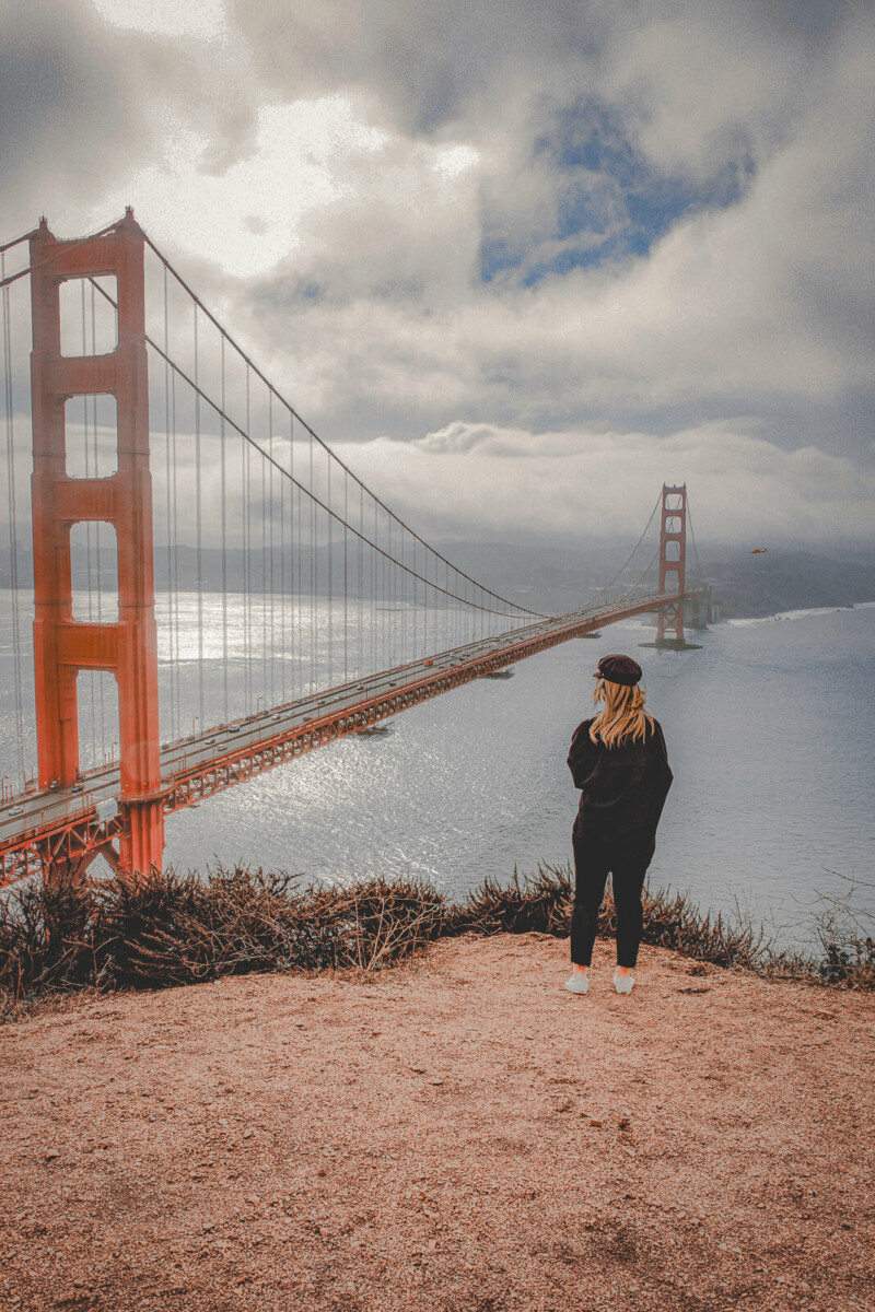 what to wear when visiting the Golden Gate Bridge
